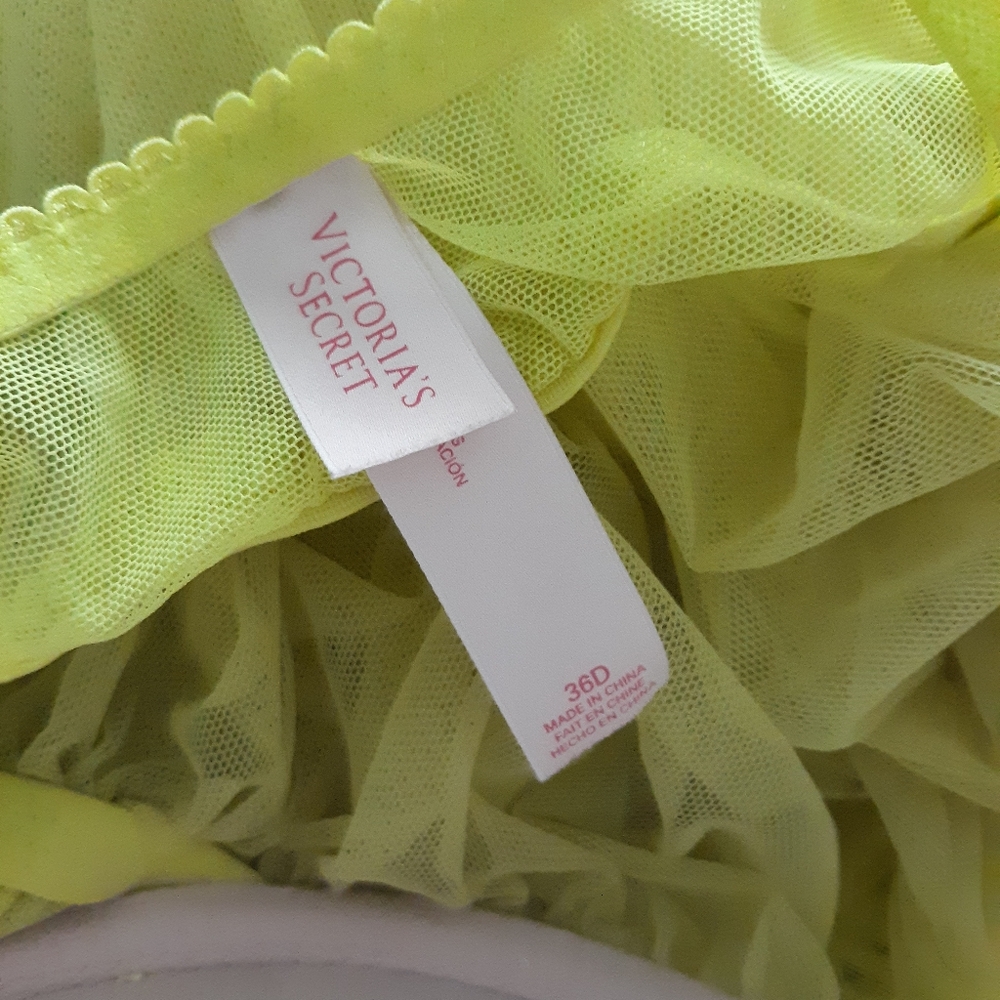 VTG Y2K VS Push Up Lingerie 36D - Picture 9 of 9